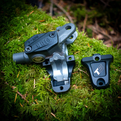 Master Cylinder Saver billet clamp detail